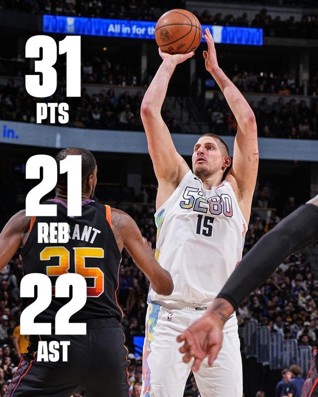 体育视频直播-见证神迹!约基奇31+21+22创造历史 MVP再生悬念?