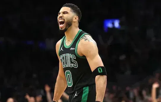 ESPN预测明日比赛:凯尔特人胜率60.2%,热火胜率39.8%